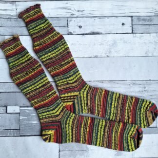 HANDMADE KNITTED SOCKS - Size 14-15