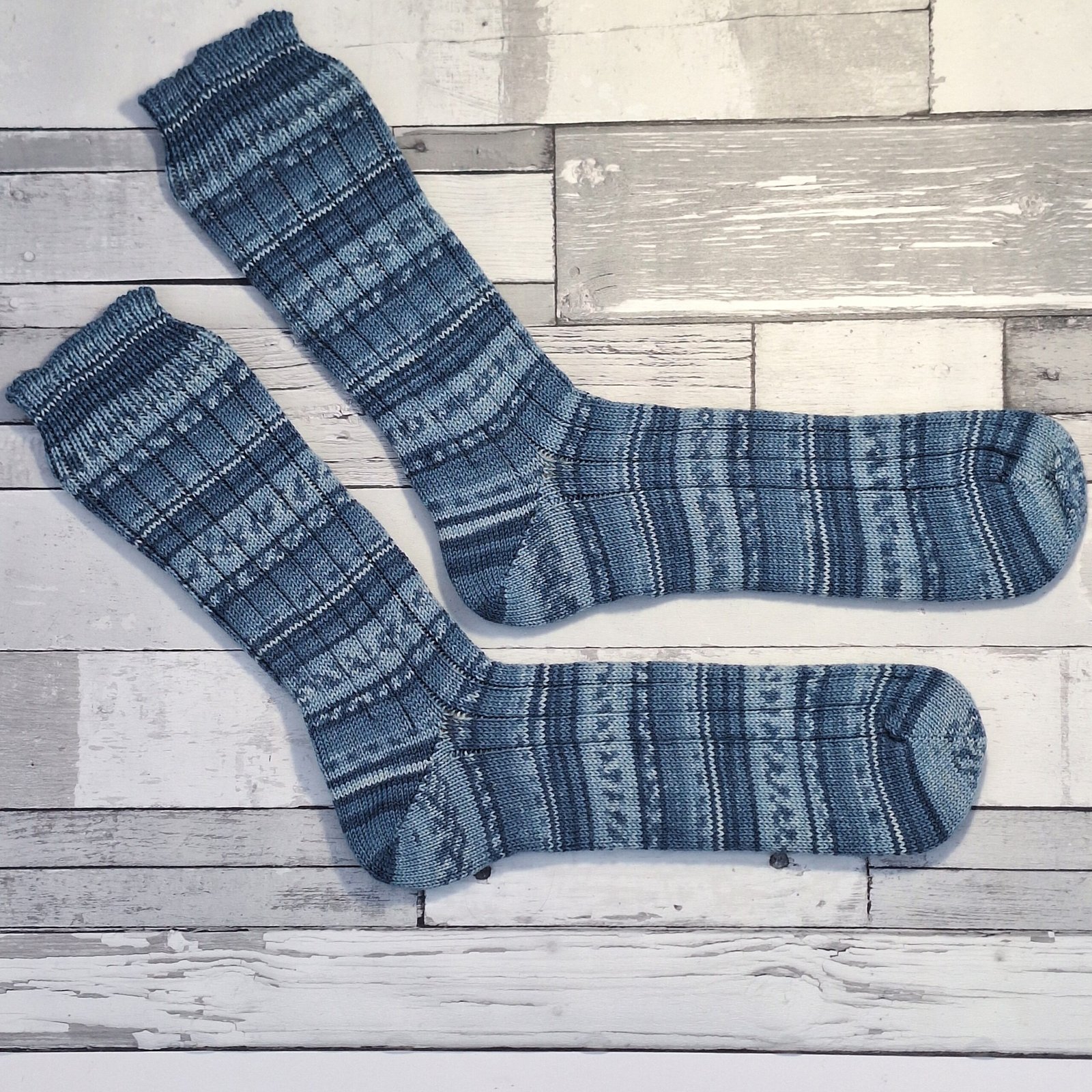 HANDMADE KNITTED SOCKS - Size 13 - Morning Mist