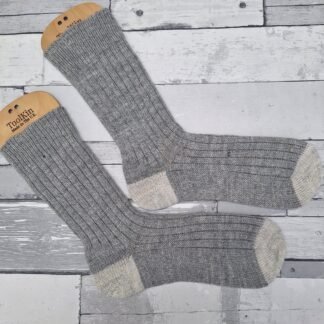 HANDMADE KNITTED SOCKS - Size 6-7 - Ivory & Ash