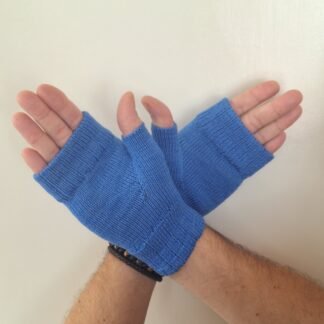 Handmade 100% Merino Wristwarmers – Cornflower Blue
